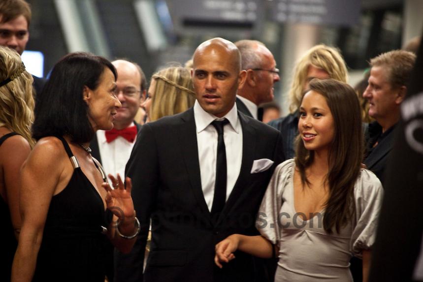 Click image for larger version

Name:	kelly-Slater-Joli-QU6284.jpg

Size:	55.2 KB
ID:	37308